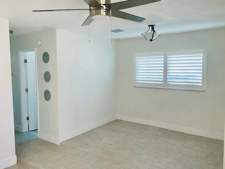 2100 NE 38th St #142 — Photo 13