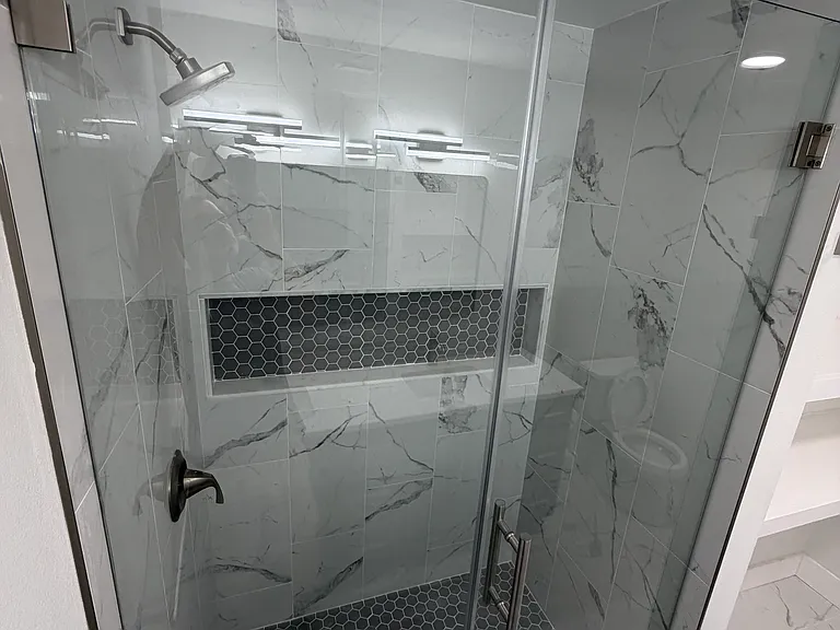Master Bath Walk-In Shower - Extra Large