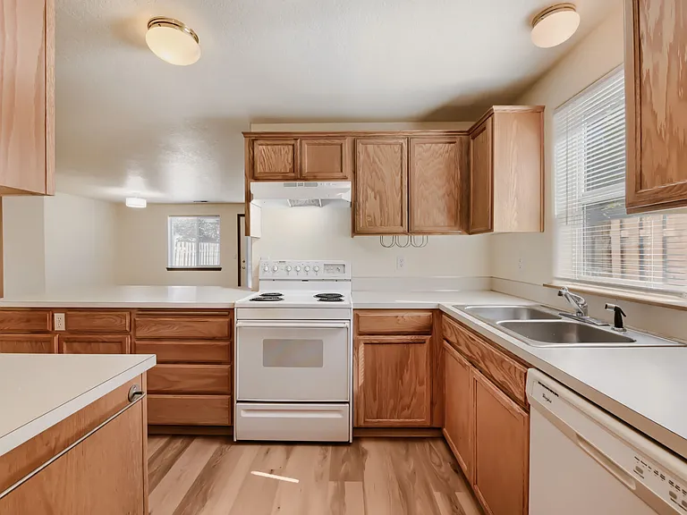 169 NE Skylar St #169 — Photo 12
