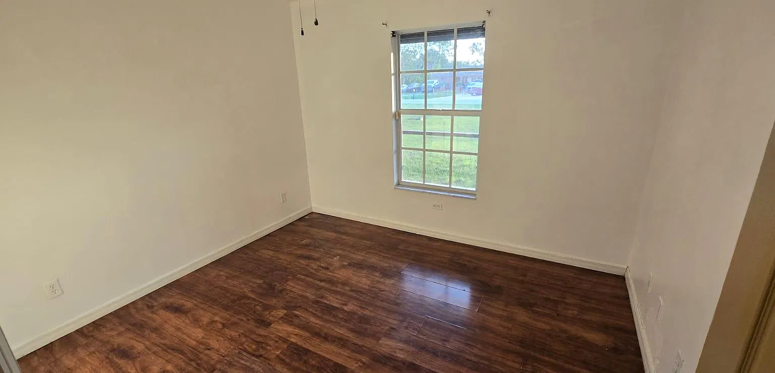 3 bed, 1218 sqft, $1,900 — Photo 4
