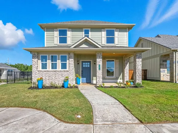 104 Cardinal Dr, Granbury, TX