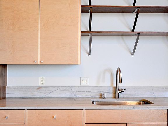 4th image of 517 Soraparu St APT 304