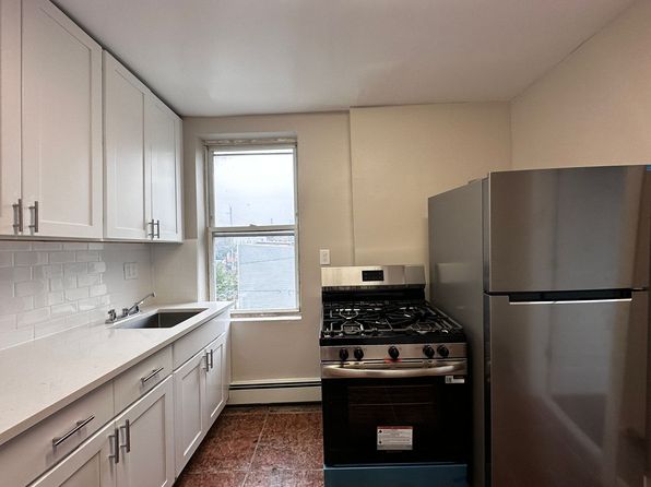 171 Delaware Ave #11E