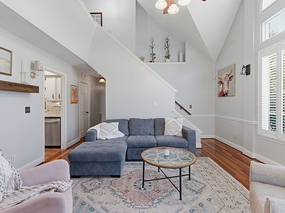 5th image of 1223 Cason Ln