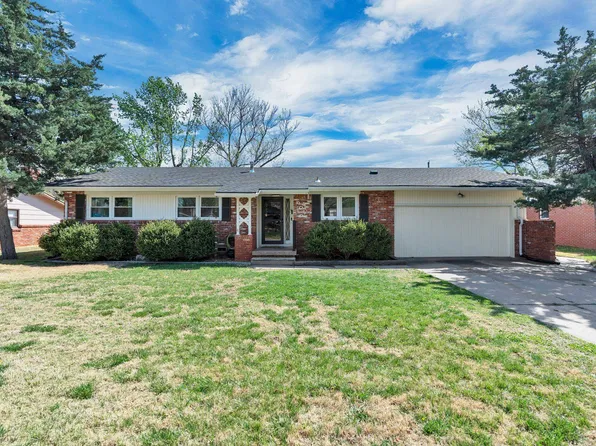9121 W Hickory Ln, Wichita, KS 67212