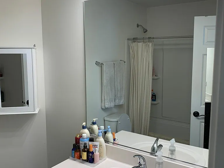 1462 Manning Ave — Photo 22