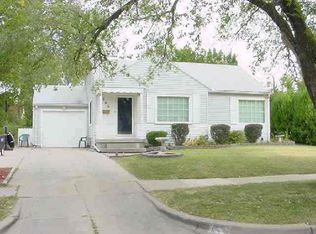 844 N Pinecrest St, Wichita, KS 67208