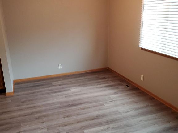 4th image of 11707 Dorothea Ave #1