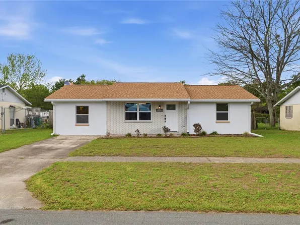 39502 9th Ave, Zephyrhills, FL 33542