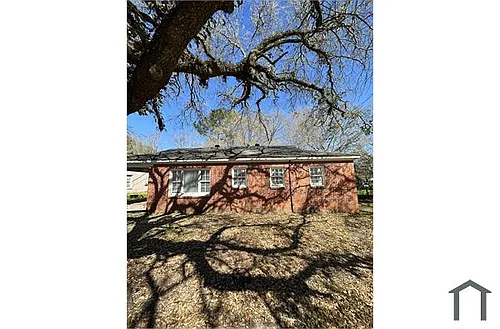 1621 Burdette Dr Photo 1