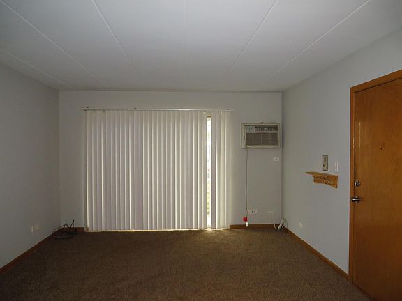 Living Room w/ balcony