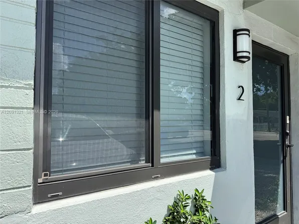 1901 NW 30th St APT 2, Miami, FL 33142