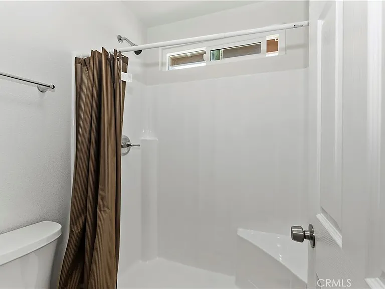 11471 Hollyvale Ave — Photo 22