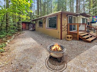 204 One Fireside Lodge Cir, Deming, WA 98244