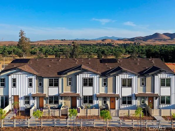9833 Crossbay Loop #701, Jurupa Valley, CA 92509