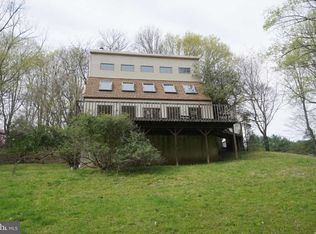 52 Ivy Mills Rd, Glen Mills, PA 19342