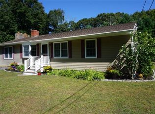 5 Beachwood Dr, North Kingstown, RI 02852