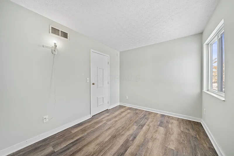 Thumbnail 20