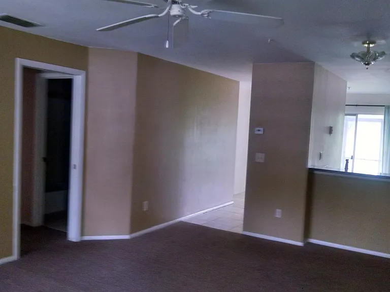 120 Reserve 100 Cir — Photo 3
