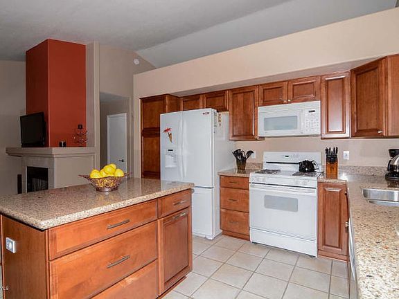 3rd image of 5147 W Kristal Way