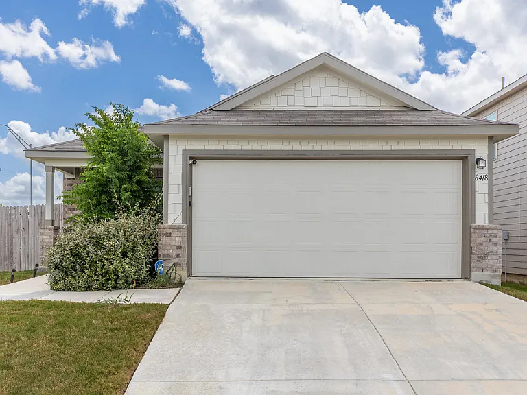 6418 Willow Point Blvd — Photo 1