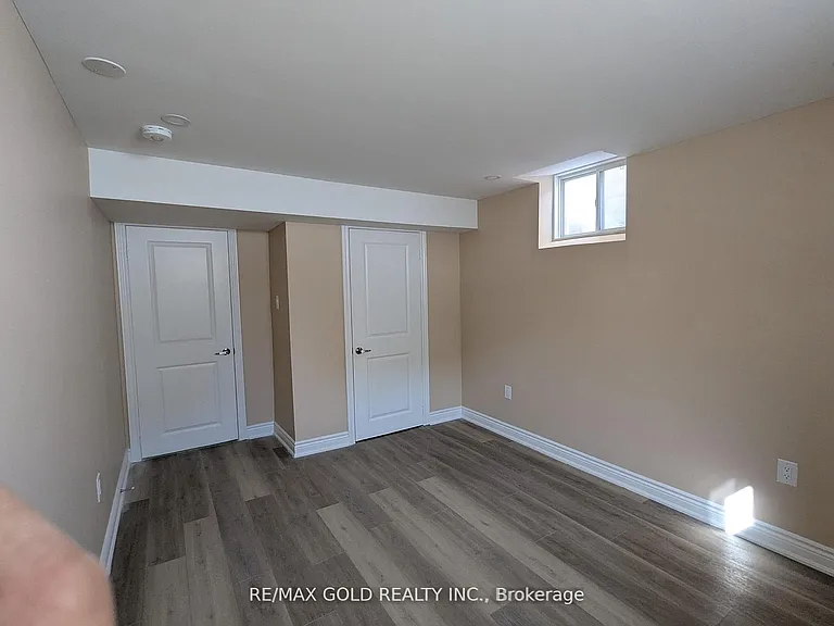 35 Latania Blvd — Photo 3