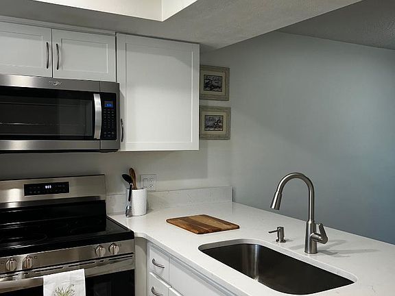 4th image of 1720 Murrell Rd APT 207