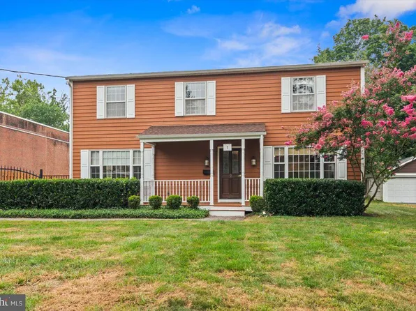 7 Laning Ave, Pennington, NJ 08534