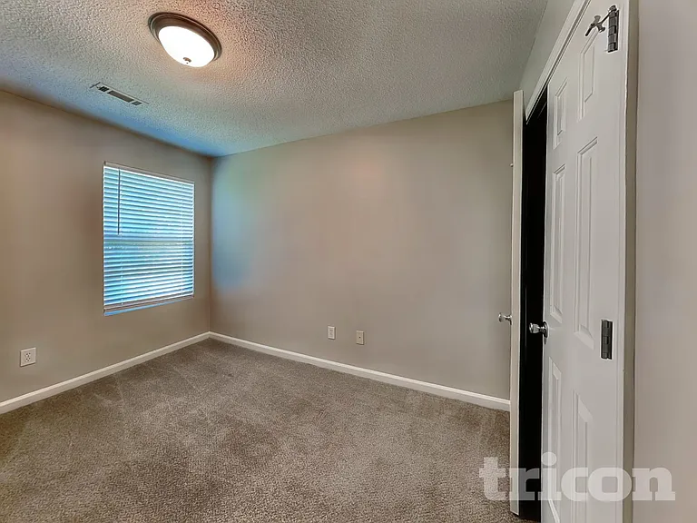 4872 Sierra Way — Photo 13