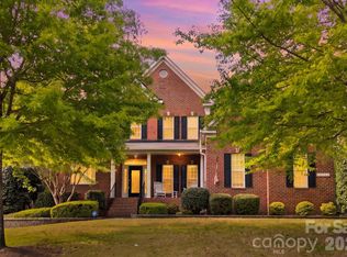 13633 Glen Abbey Dr, Charlotte, NC 28278