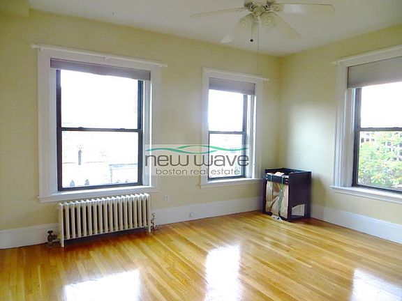 4th image of 1085 Boylston St #45