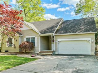 825 Windsor St, Forked River, NJ 08731
