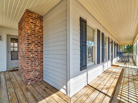 4th image of 1590 Ranch Rd