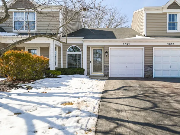2092 Muirfield Cir, Elgin, IL 60123