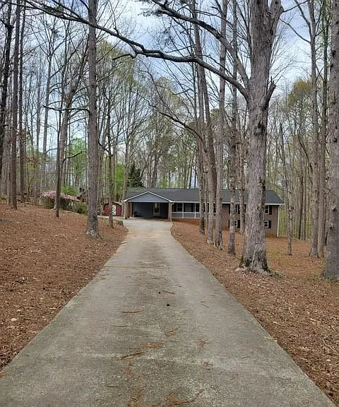 3370 Westbrook Rd — Photo 1