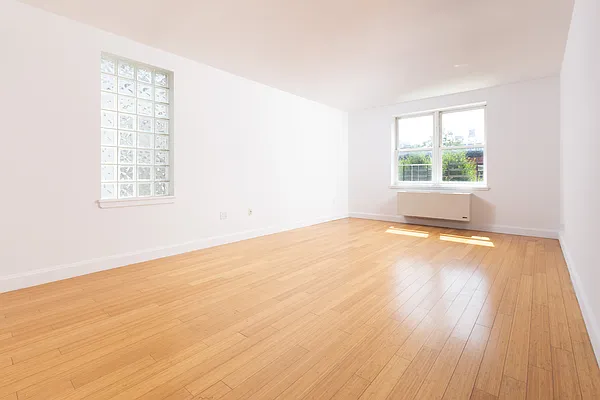 Sold by Statis Realty LLC | media 1