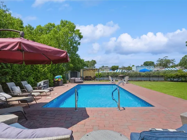 2820 River Avenue, Oceanside, NY 11572