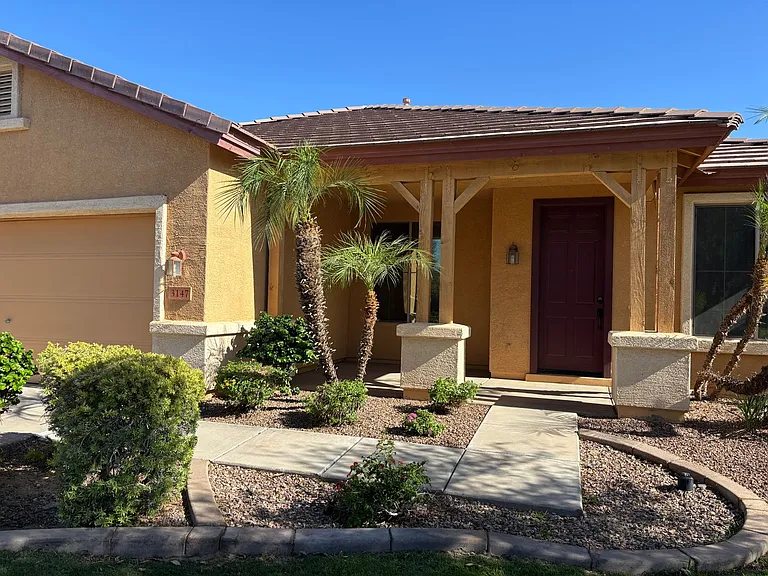 3147 E Vallejo Dr — Photo 3
