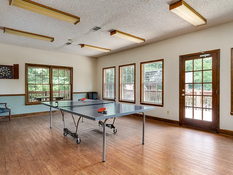 Park Canyon Apartments — Photo 31