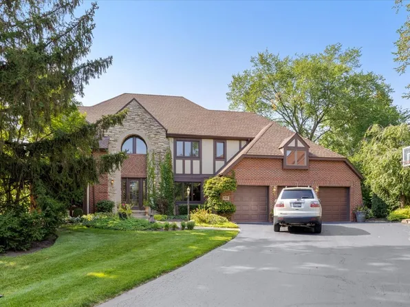 11546 Ridgewood Ln, Burr Ridge, IL 60527