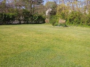 Wavecrest Dr, Mastic beach, NY 11951
