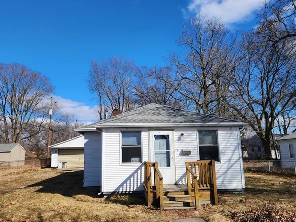 1006 N 6th St, Champaign, IL 61820