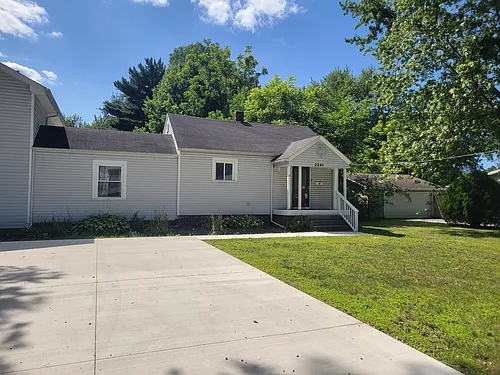 2241 Vaness Dr Photo 1