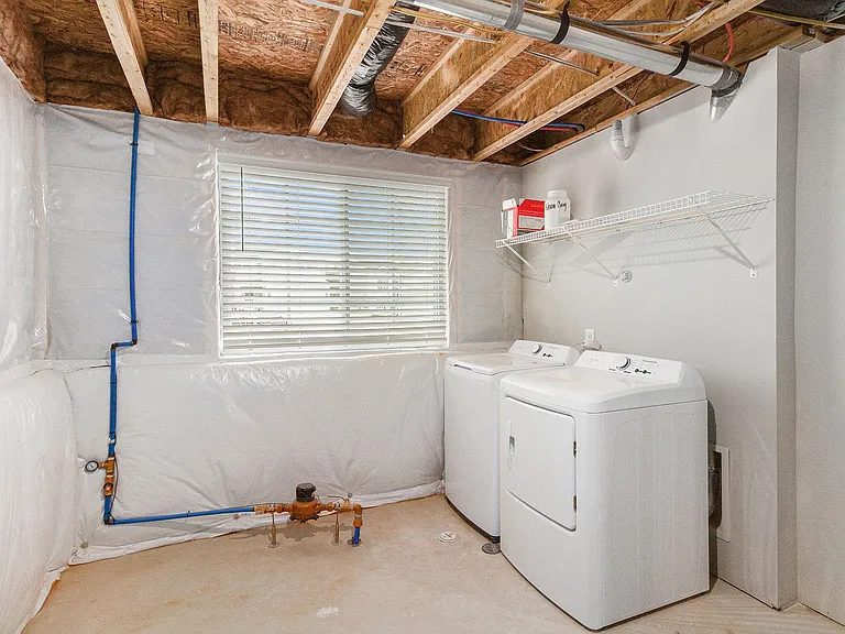 7669 Courtyard Pl — Photo 25