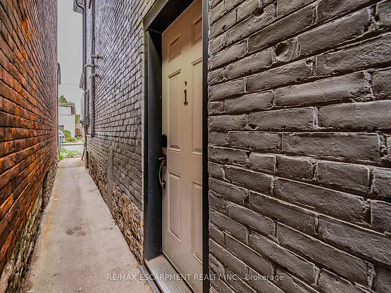 74 Cathcart St #1 — Photo 13