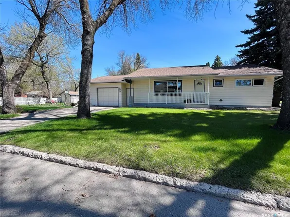 1208 Mark AVENUE, Moosomin, SK S0G 3N0
