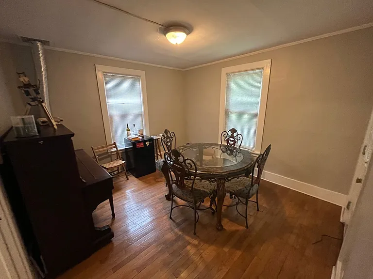 414 E Marshall St — Photo 51