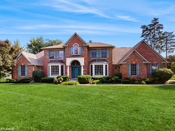 1527 Lexington Cir, Schaumburg, IL 60173