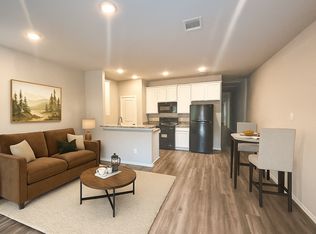 1149G Southwood Dr, Huntsville, TX 77340