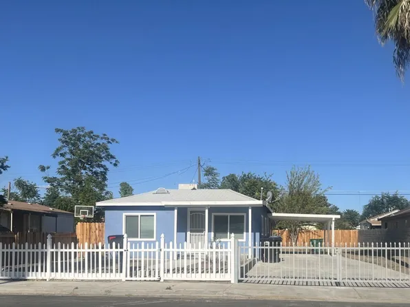 9813 Waco Ave, Lamont, CA 93241